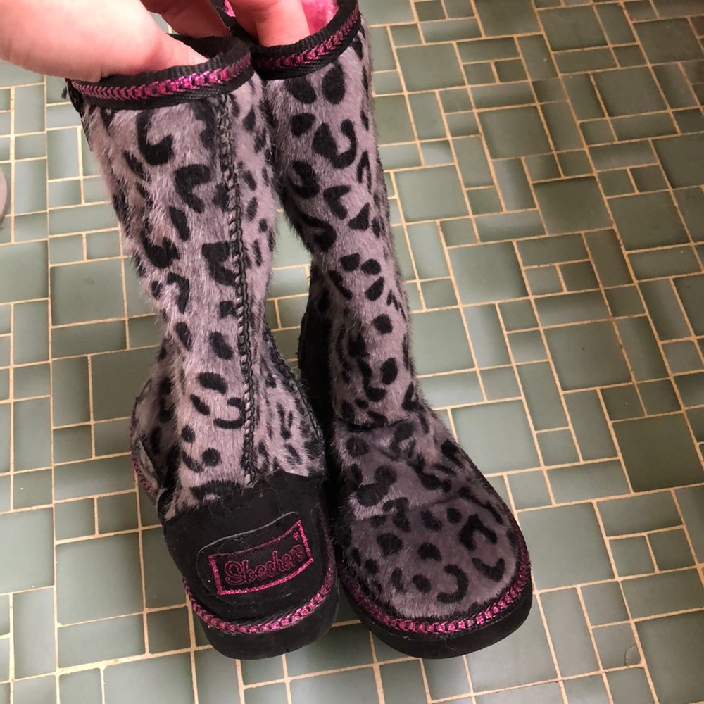 Size 10 Skechers Boots